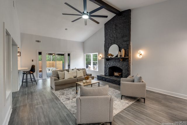 11915 Los Cerros, San Antonio, TX 78233