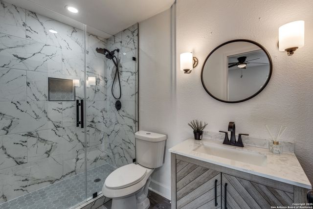 11915 Los Cerros, San Antonio, TX 78233