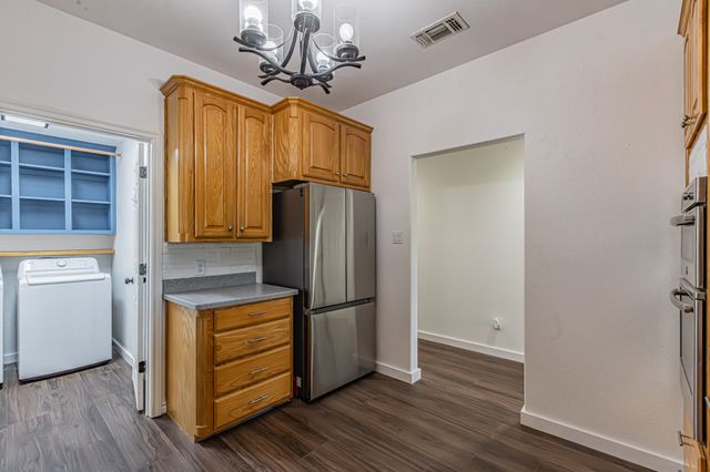 204 S Spring Branch Trail, Springtown, TX 76082