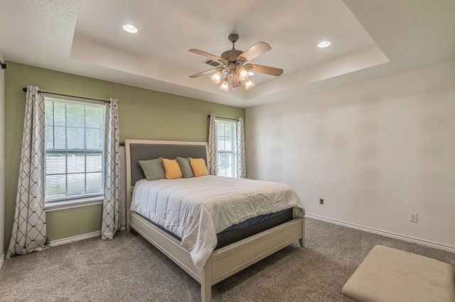204 S Spring Branch Trail, Springtown, TX 76082
