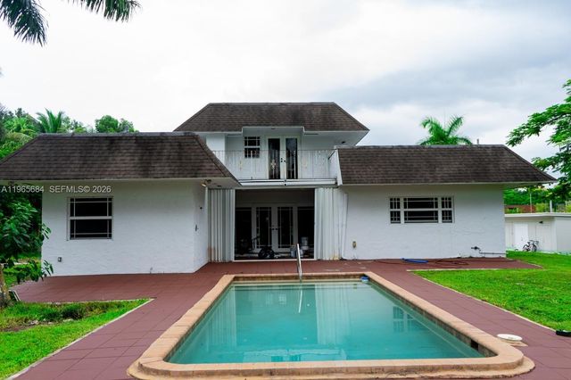 901 SW 121 AVE, Davie, FL 33325