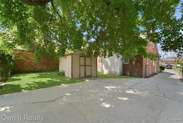 16884 Freeland Street, Detroit, MI 48235