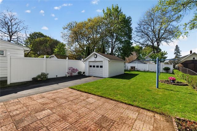 142 West Hickory Street, East Rochester, NY 14445