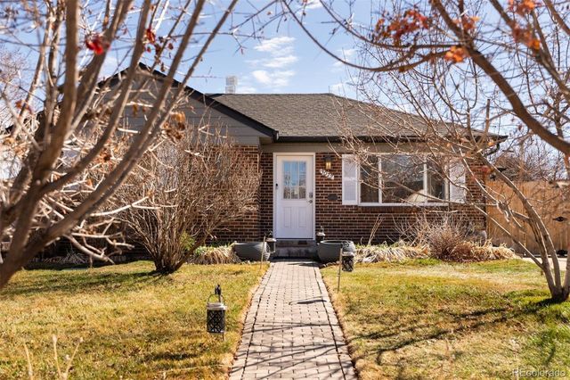 3072 N Adams Street, Denver, CO 80205