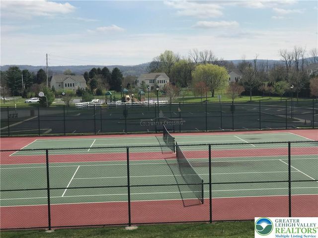 8514 Gateway Road, Upper Macungie Twp, PA 18031