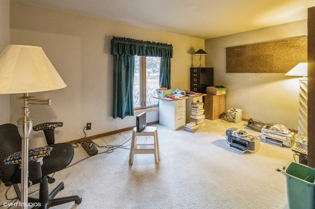 23W233 Cambridge Court, Glen Ellyn, IL 60137