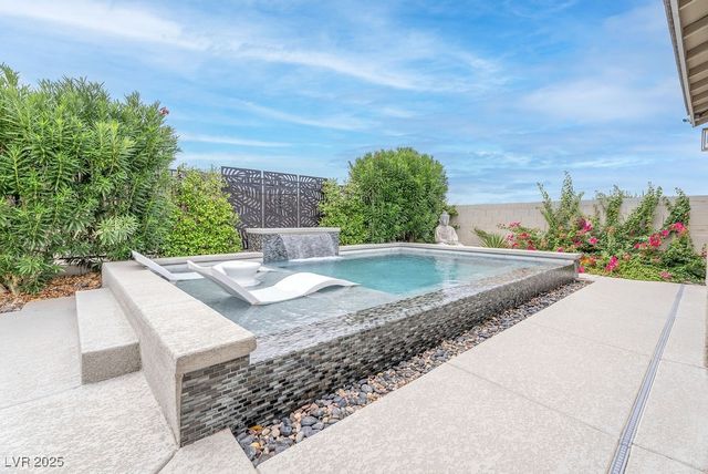 2489 Cingoli Street, Henderson, NV 89044