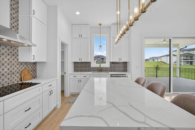 3943 NW 181ST Street, Clive, IA 50325