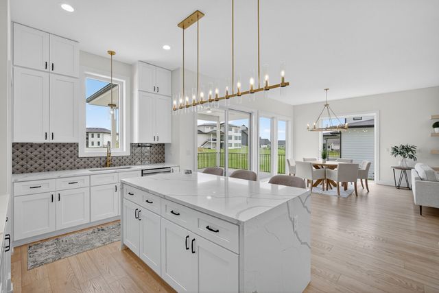 3943 NW 181ST Street, Clive, IA 50325