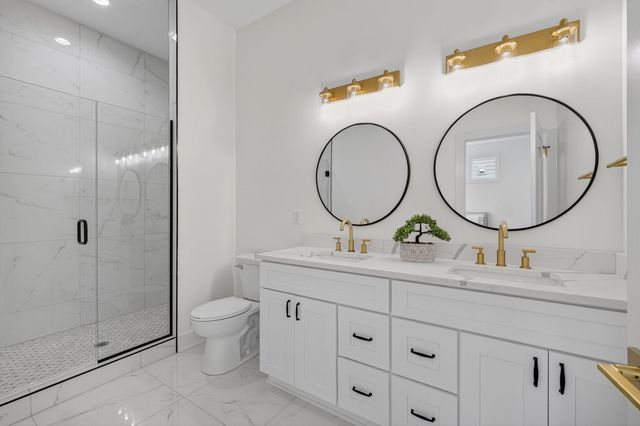 3943 NW 181ST Street, Clive, IA 50325