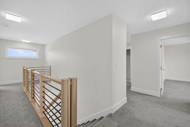 3943 NW 181ST Street, Clive, IA 50325