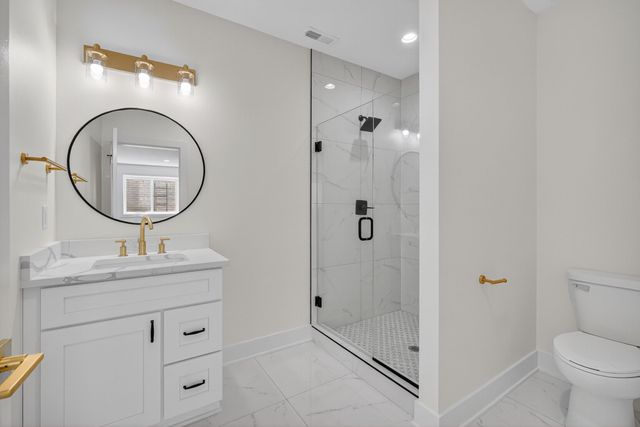 3943 NW 181ST Street, Clive, IA 50325