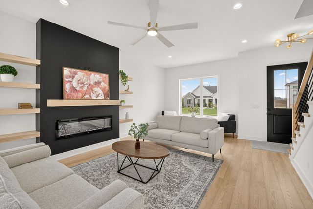 3943 NW 181ST Street, Clive, IA 50325