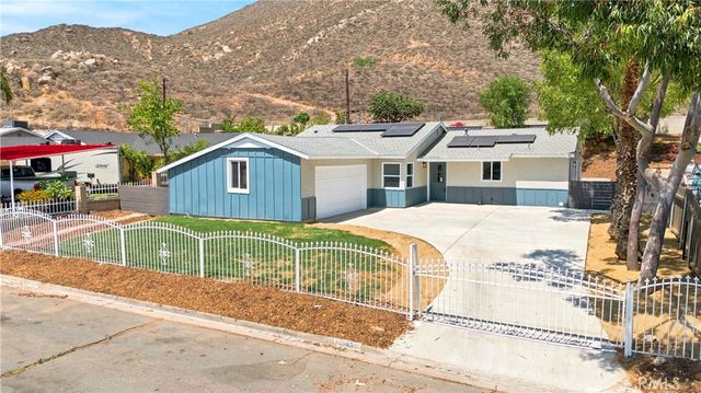 5945 Paramount Drive, Jurupa Valley, CA 92509