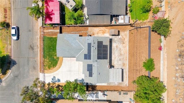 5945 Paramount Drive, Jurupa Valley, CA 92509