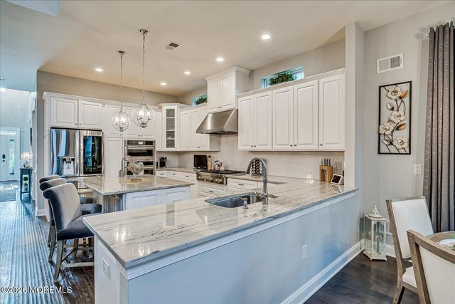 9 Militia Hill Road, Freehold, NJ 07728