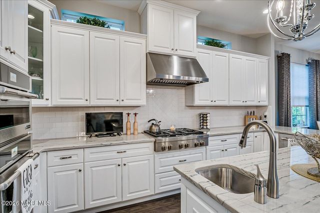 9 Militia Hill Road, Freehold, NJ 07728