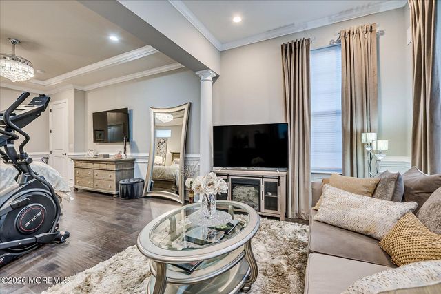 9 Militia Hill Road, Freehold, NJ 07728