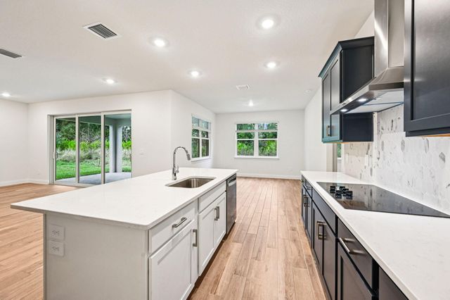 5629 Hampton Park Circle, Vero Beach, FL 32966