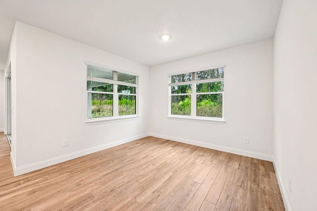 5629 Hampton Park Circle, Vero Beach, FL 32966