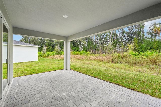5629 Hampton Park Circle, Vero Beach, FL 32966