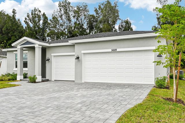 5629 Hampton Park Circle, Vero Beach, FL 32966