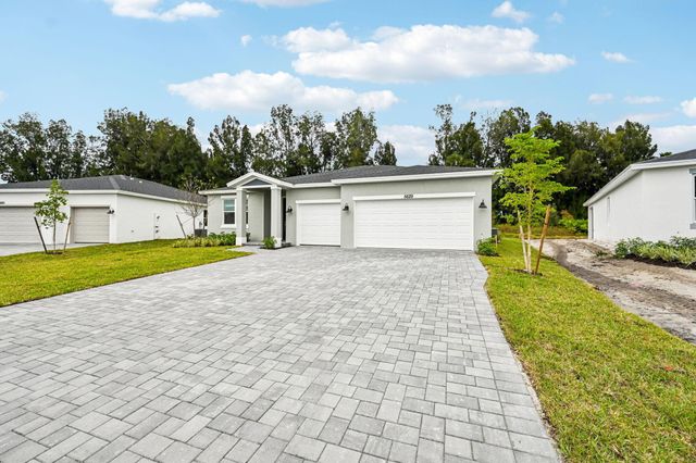 5629 Hampton Park Circle, Vero Beach, FL 32966