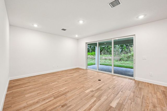 5629 Hampton Park Circle, Vero Beach, FL 32966