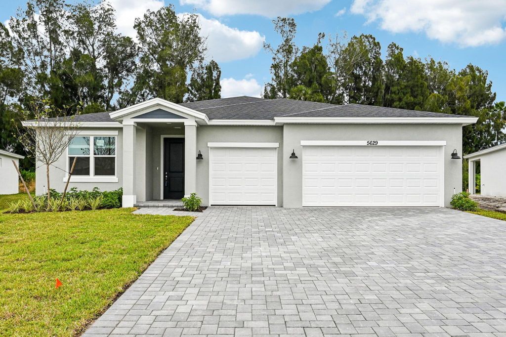 5629 Hampton Park Circle, Vero Beach, FL 32966