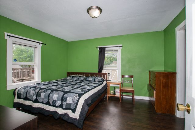3203 Cambridge Street, Des Moines, IA 50313