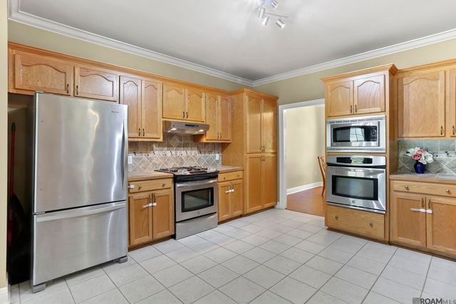 21645 Ligon Rd, Zachary, LA 70791