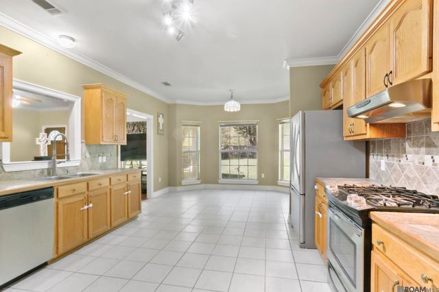 21645 Ligon Rd, Zachary, LA 70791