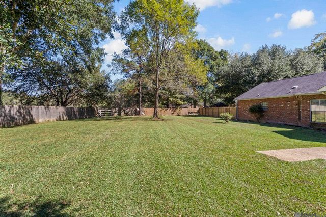 21645 Ligon Rd, Zachary, LA 70791