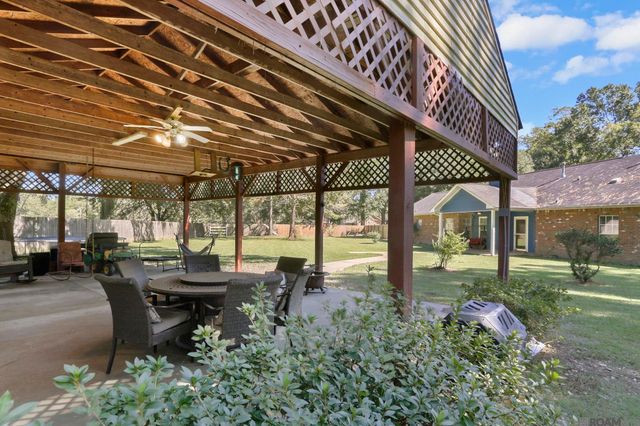 21645 Ligon Rd, Zachary, LA 70791