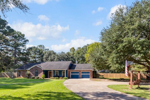 21645 Ligon Rd, Zachary, LA 70791