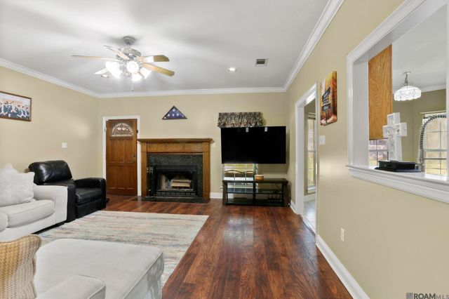 21645 Ligon Rd, Zachary, LA 70791