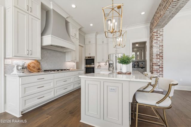 200 Vineyard Row, Lafayette, LA 70508