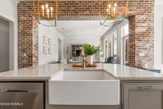 200 Vineyard Row, Lafayette, LA 70508