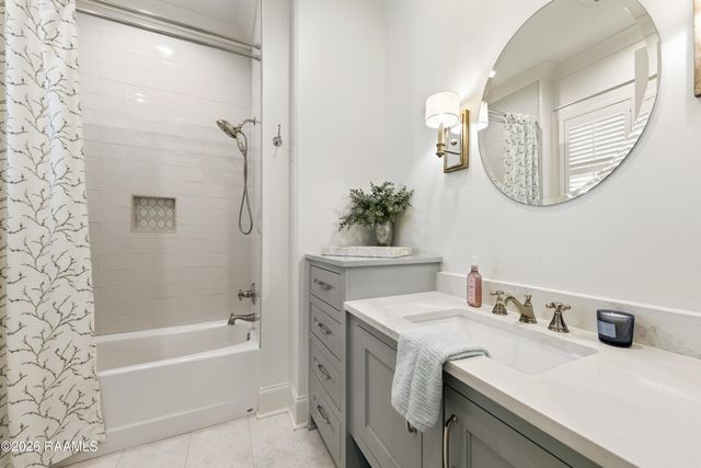 200 Vineyard Row, Lafayette, LA 70508