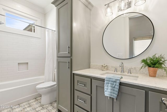 200 Vineyard Row, Lafayette, LA 70508