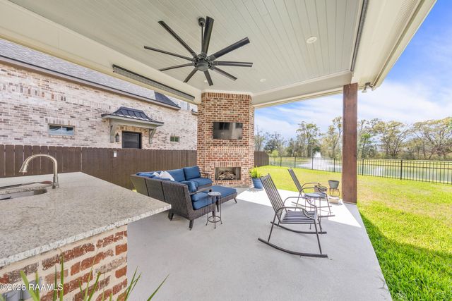 200 Vineyard Row, Lafayette, LA 70508