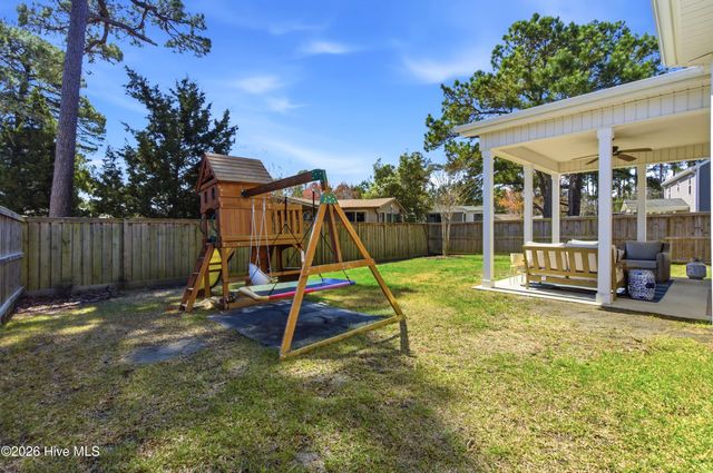 47 Peoples Court, Hampstead, NC 28443