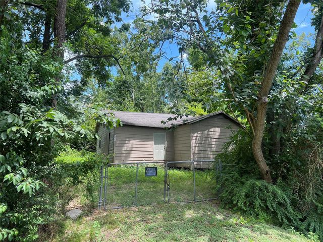 6025 Woodview Drive, Houston, TX 77396