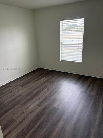 579 NW North Macedo Blvd 579, Port St. Lucie, FL 34983