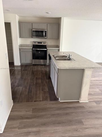 579 NW North Macedo Blvd 579, Port St. Lucie, FL 34983