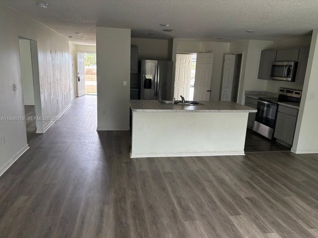 579 NW North Macedo Blvd 579, Port St. Lucie, FL 34983