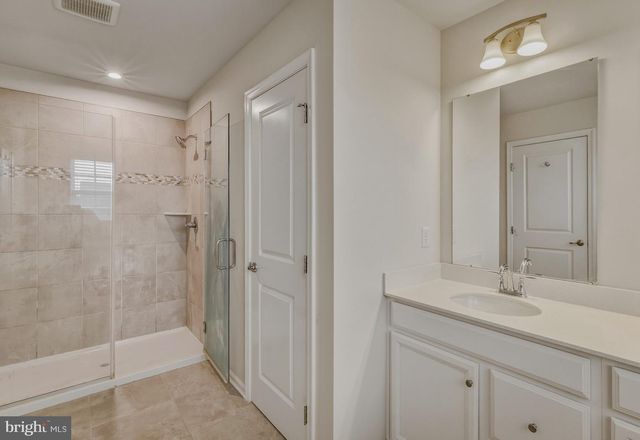 110 NORWICH ST, Swedesboro, NJ 08085