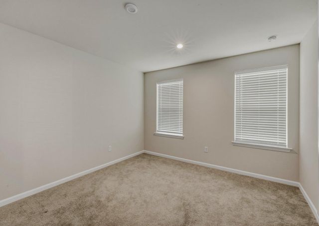 110 NORWICH ST, Swedesboro, NJ 08085