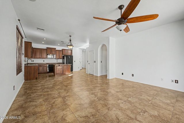 1650 W COTTONWOOD Lane, Phoenix, AZ 85045
