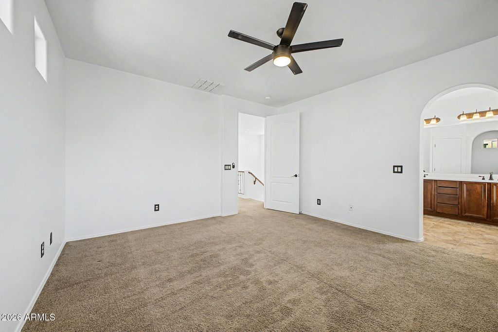 Image 22 of property listing at 1650 W COTTONWOOD Lane, Phoenix, AZ 85045